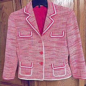 Tahari Cropped Tweed Blazer